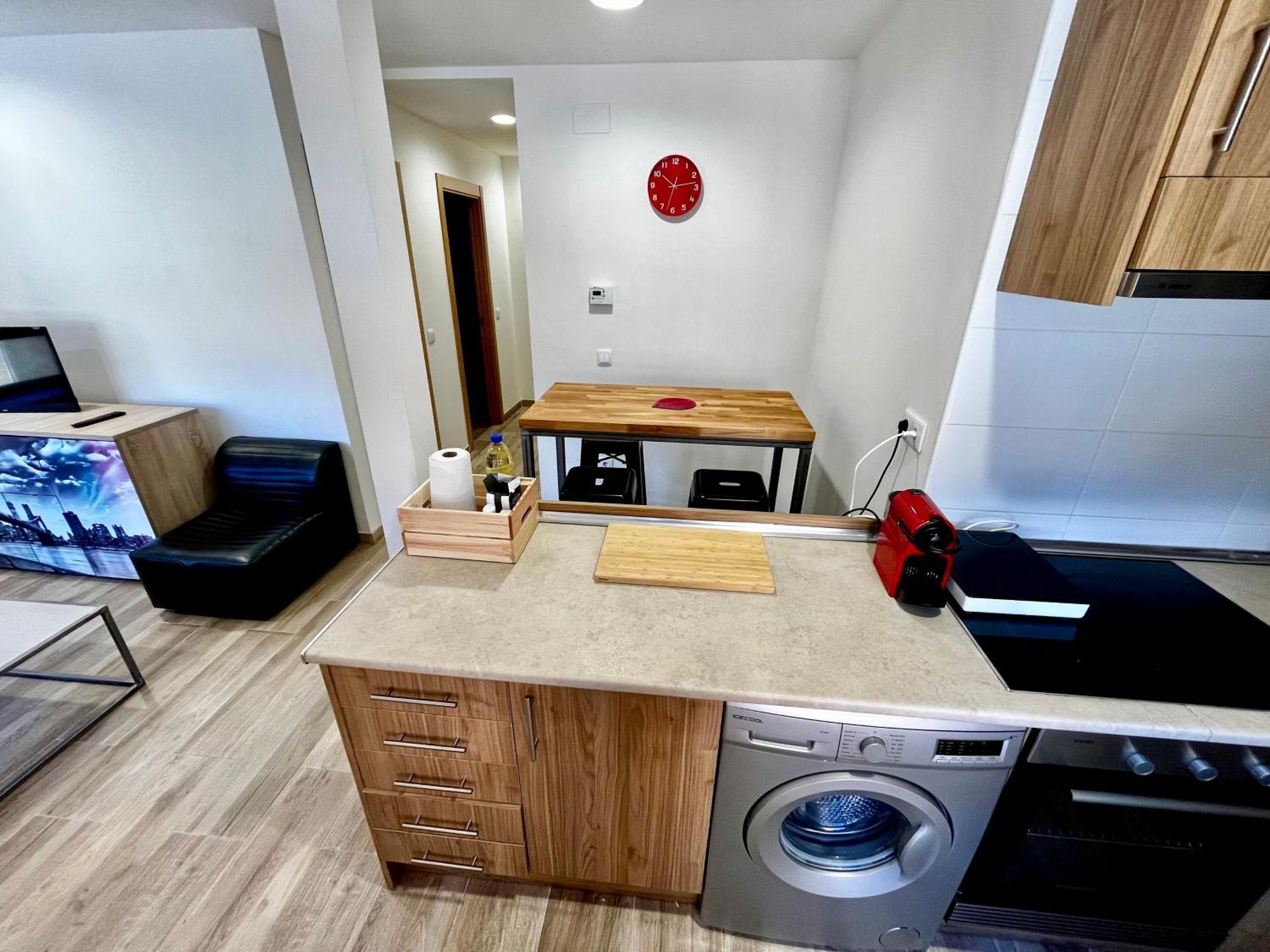 Lotila Flats L'infiestu Apartment Infiesto