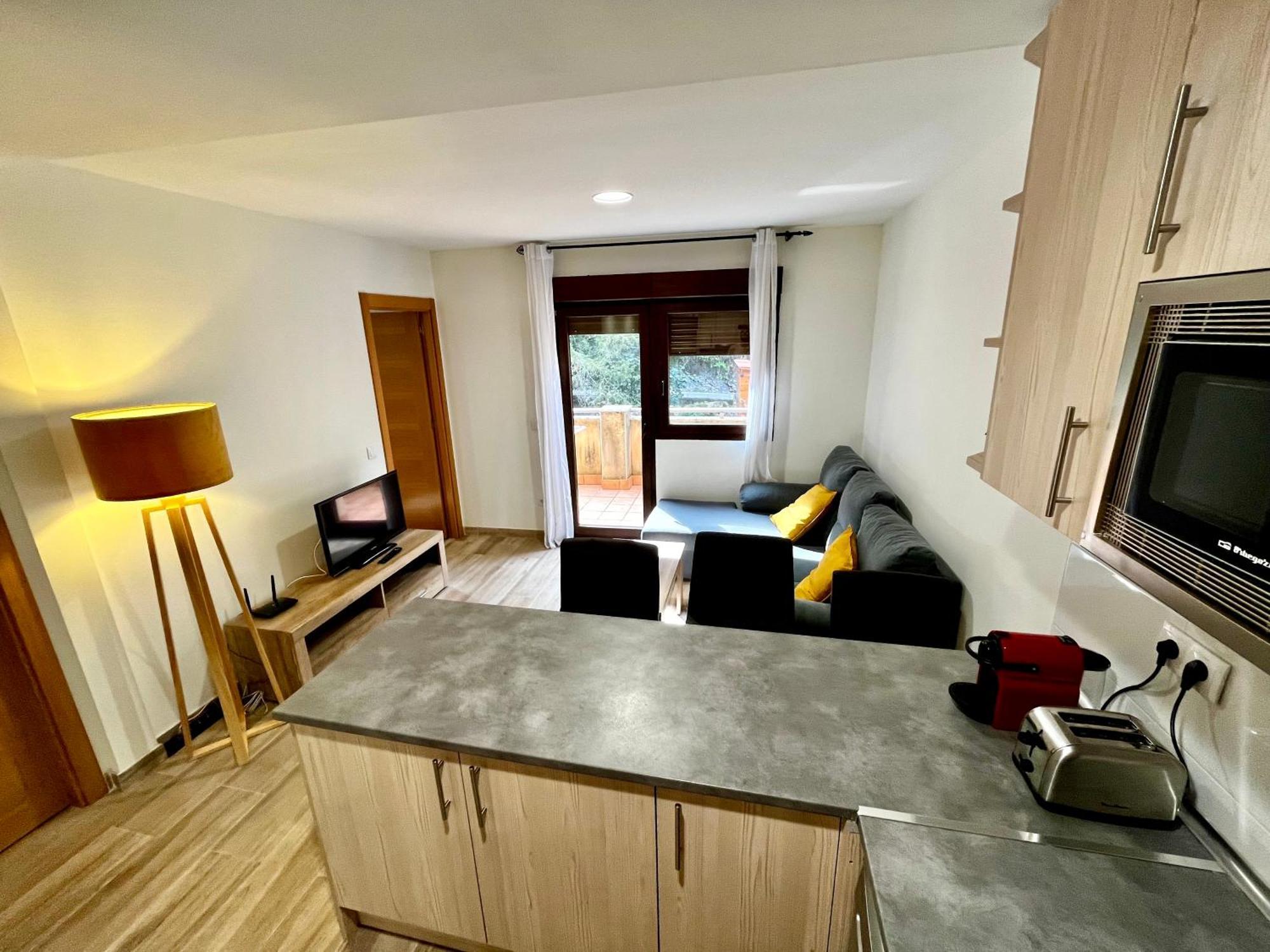 Lotila Flats L'infiestu Apartment Infiesto